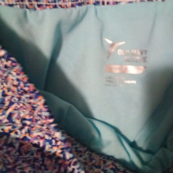 Old Navy Active - Picture 3 of 5